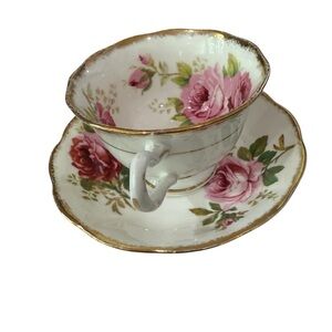 Royal Albert American Beauty Full Sized Teacup and Saucer Bone China England Tea